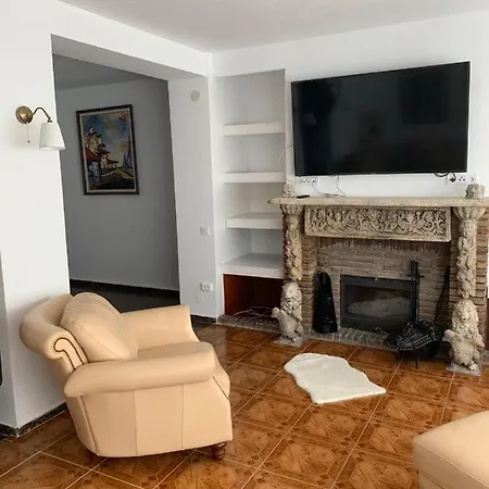 Mooi En Erg Ruim Met Openhaard Apartment Malaga