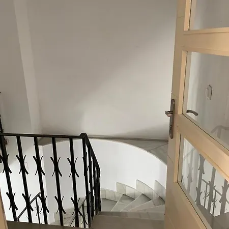 Apartment Mooi En Erg Ruim Met Openhaard Malaga