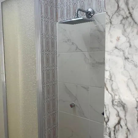 Mooi En Erg Ruim Met Openhaard * Malaga